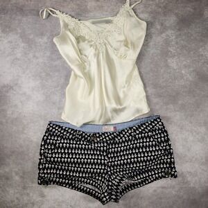 SO Heritage Black White Geometric Print Low Rise‎ Shorts Size 17 Womens